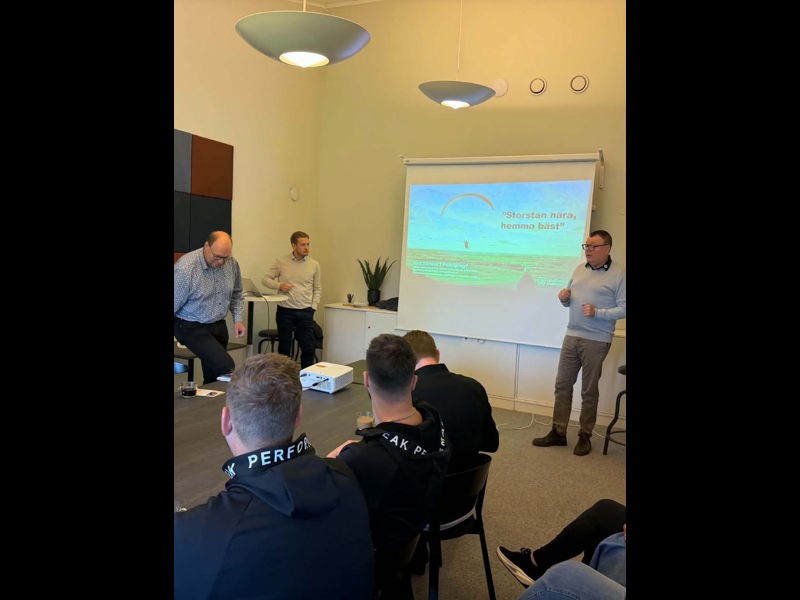 Partnerlunch på klubben